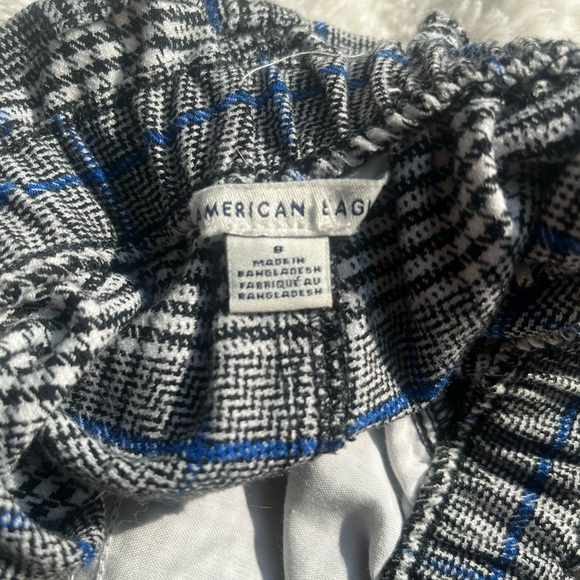 American Eagle plaid hi rise shorts - Picture 3 of 3